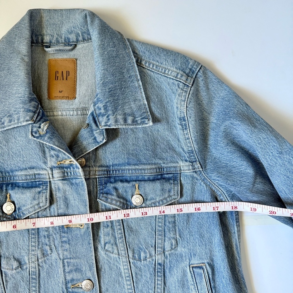 GAP Denim Jacket Medium Wash Blue Medium Petite - Picture 5 of 8